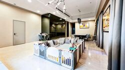 Kismis Residence (D21), Terrace #593393781